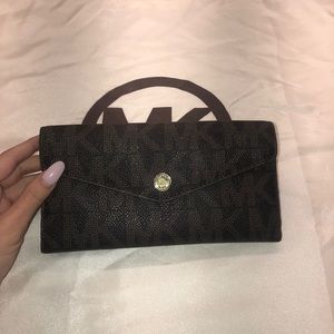 Michael Kors logo Wallet